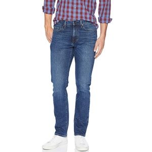 Amazon Essentials Standard Slim-fit Stretch Jeans